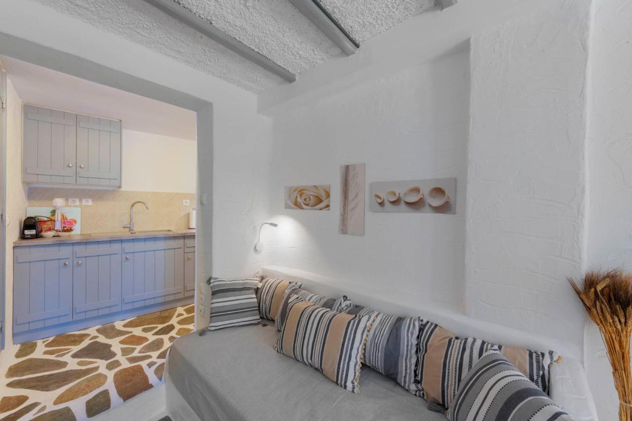 Endless Blue From Syros - Megas Gialos Resort - Suite 1 ภายนอก รูปภาพ
