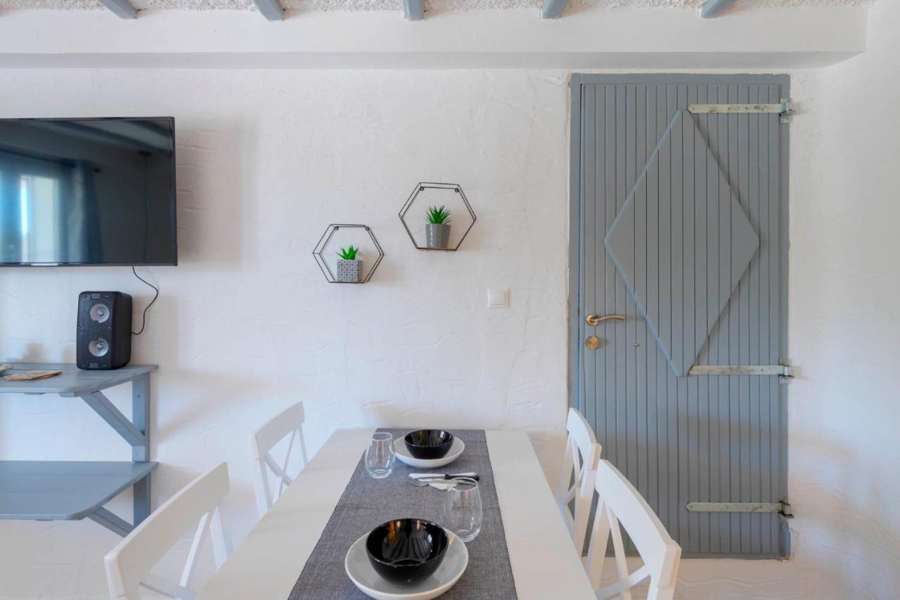 Endless Blue From Syros - Megas Gialos Resort - Suite 1 ภายนอก รูปภาพ
