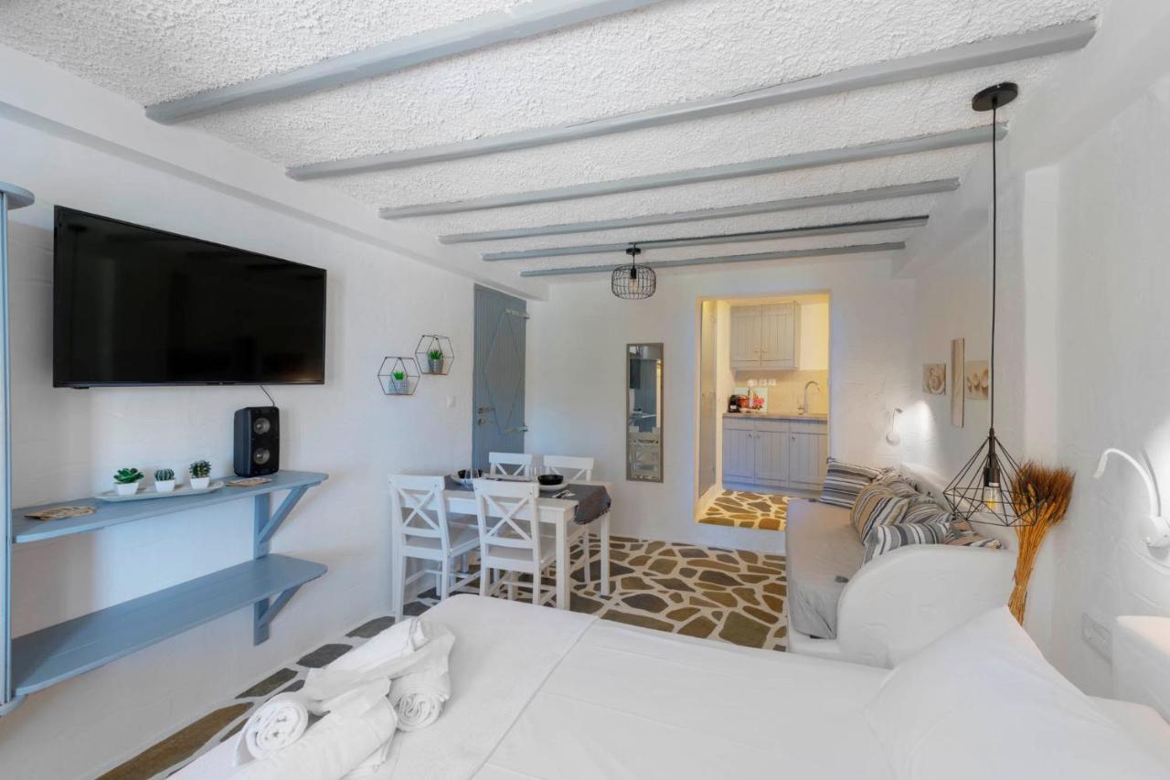 Endless Blue From Syros - Megas Gialos Resort - Suite 1 ภายนอก รูปภาพ